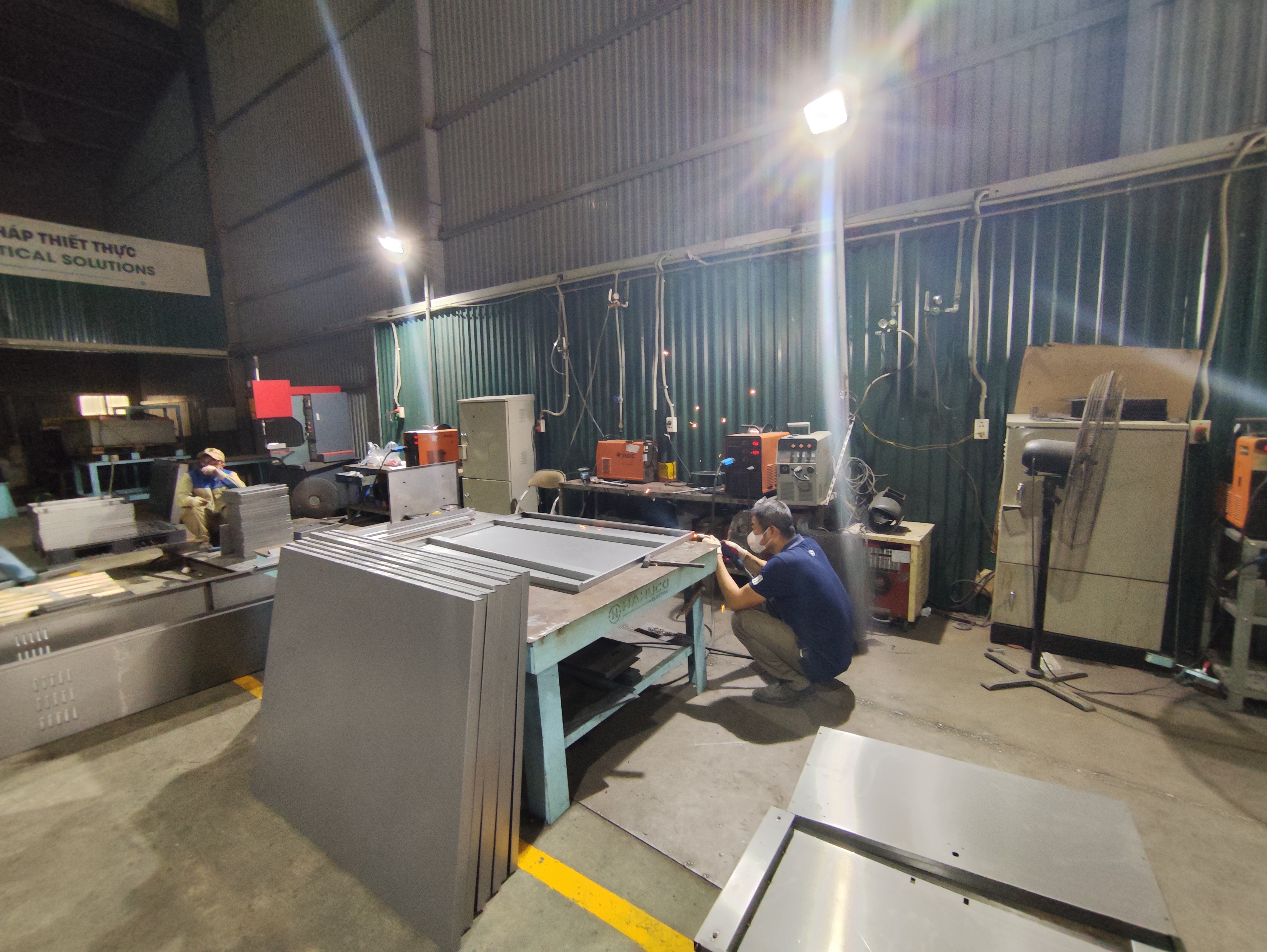 Welding area.jpg